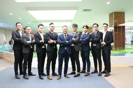 Hành trình “Cá chép hóa rồng” của Phó Giám đốc Tổng Công ty Golden Land