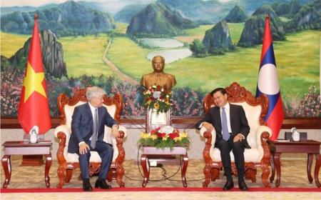 Vun đắp quan hệ Việt Nam-Lào mãi mãi xanh tươi, đời đời bền vững