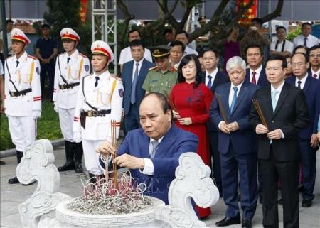 Chủ tịch nước Nguyễn Xuân Phúc dự Lễ kỷ niệm 110 năm Ngày sinh Tổng Bí thư Nguyễn Văn Cừ
