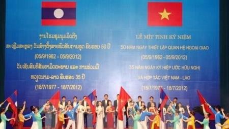Đại sứ quán Việt Nam-Lào tại Trung Quốc giao lưu hữu nghị
