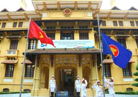 Tỏa sáng vai trò trung tâm ASEAN