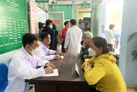 Giải bài toán thiếu hụt nhân viên y tế tại thành phố Hồ Chí Minh