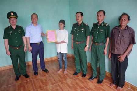 Gia Lai: Trao tặng 10 "Mái ấm biên cương" cho người nghèo khu vực biên giới