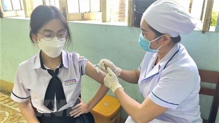 Trên 2.700 ca mắc Covid-19 mới, Bộ Y tế yêu cầu đẩy mạnh tiêm vaccine