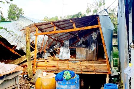 An Giang: Mưa dông làm sập, tốc mái gần 30 căn nhà tại huyện Tịnh Biên