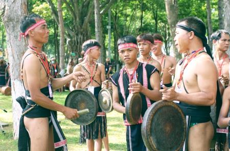 Người làng Kte-Kchăng bảo tồn cồng chiêng