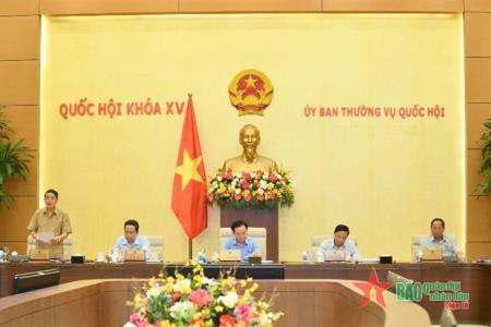 Sẽ giám sát các địa phương đặt nhà máy lọc dầu hoặc có dự án năng lượng lớn