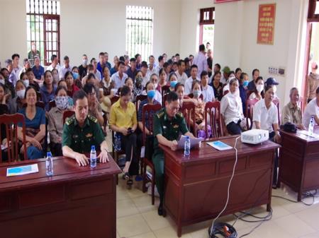 Tuyên truyền bảo đảm an ninh, an toàn các công trình dầu khí cho người dân các xã ven biển
