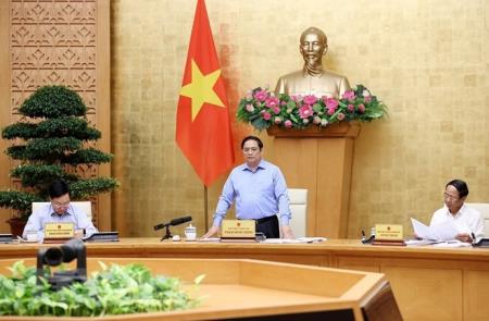Thủ tướng: Xây dựng kịch bản về tăng trưởng, lạm phát để thích ứng