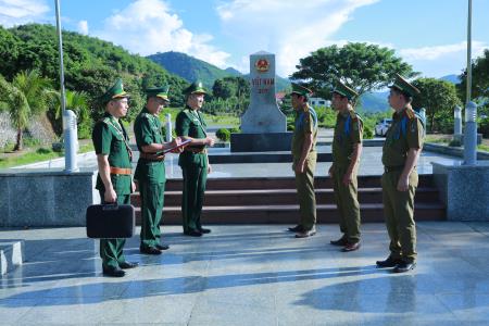 Chung sức, chung lòng xây dựng biên giới hòa bình, hữu nghị