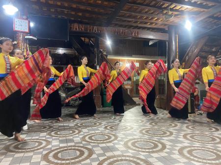 Phát huy giá trị văn hóa của đồng bào dân tộc thiểu số trong bối cảnh mới