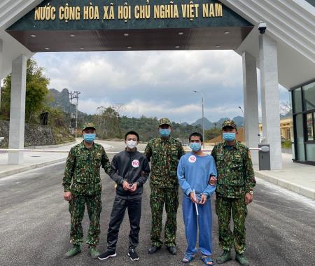 Đồn Biên phòng cửa khẩu Lý Vạn, BĐBP Cao Bằng phát hiện, bắt giữ 2 đối tượng có lệnh truy nã