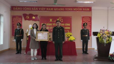 BĐBP Lào Cai trao Bằng "Tổ quốc ghi công" cho thân nhân 3 liệt sĩ