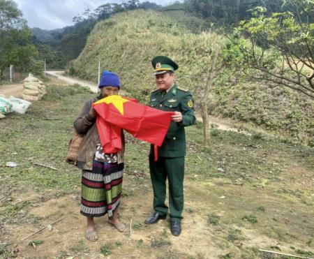 Chữ Bác Hồ khai tâm, khai trí cho dân tộc Pa Kô - Vân Kiều