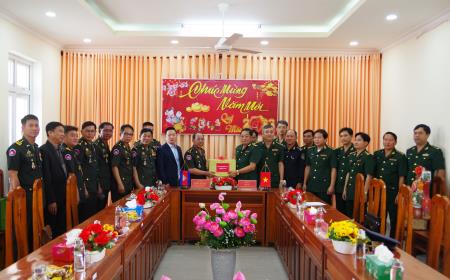 Bộ Tư lệnh Cảnh vệ, Quân đội Hoàng gia Campuchia chúc Tết BĐBP Đồng Tháp