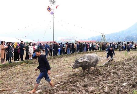 Lai Châu: Tưng bừng lễ hội Lùng Tùng của người Thái ở Than Uyên