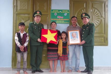 Ấm áp Xuân Biên phòng trên miền biên cương A Lưới
