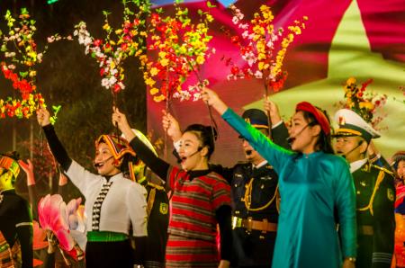 Chương trình giao lưu nghệ thuật “Xuân Biên phòng ấm lòng dân bản” Tết Quý Mão 2023 được truyền hình trực tiếp trên Kênh truyền hình Quốc phòng Việt Nam