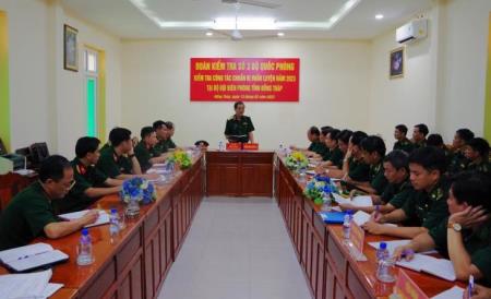 Bộ Quốc phòng kiểm tra công tác chuẩn bị huấn luyện năm 2023 tại BĐBP tỉnh Đồng Tháp
