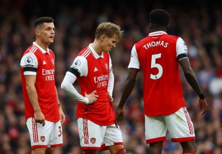 Cuộc đua Premier League và những khúc quanh thú vị