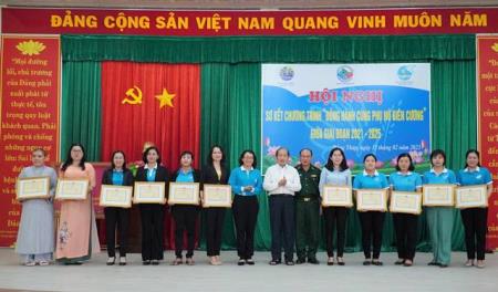 Đồng Tháp: Sơ kết chương trình "Đồng hành cùng phụ nữ biên cương" giữa giai đoạn 2021-2025