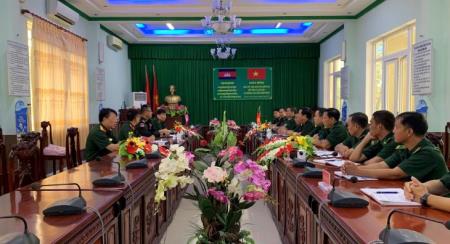 Phó tùy viên quân sự Campuchia thăm và làm việc tại Trường Cao đẳng Biên phòng
