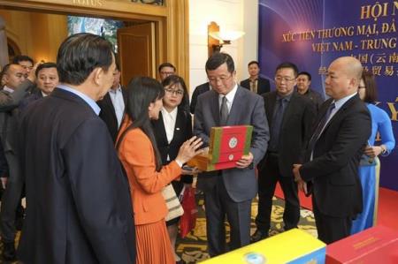 Đẩy mạnh giao thương, thúc đẩy xuất khẩu nông sản sang Trung Quốc