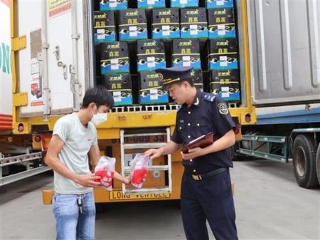 Xuất khẩu nông sản qua các cửa khẩu Lạng Sơn tăng mạnh đầu năm 2023