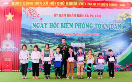 Sôi nổi các hoạt động trong Ngày hội Biên phòng toàn dân ở biên giới Lai Châu