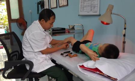 Phòng khám Quân dân y ở thành phố biển