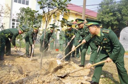Phủ xanh phên dậu của Tổ quốc