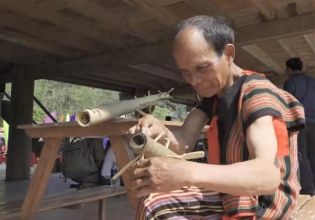 “Đánh thức” Kon Pring