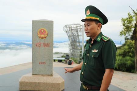 Viết tiếp giấc mơ biên cương còn dang dở của cha