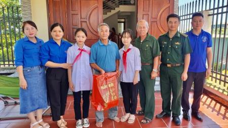 Tấm gương tiêu biểu trong học tập và làm theo lời Bác Hồ dạy
