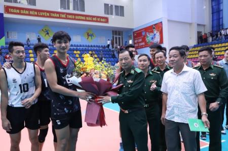 Hạ gục nhà đương kim vô địch, Biên phòng khẳng định vị thế số 1 tại bảng B