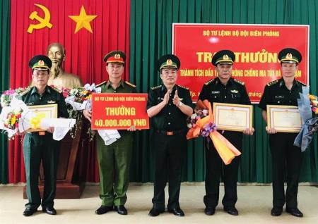 Phát huy phương châm “Lấy biện pháp nghiệp vụ làm mũi nhọn, bản lĩnh chính trị là then chốt”