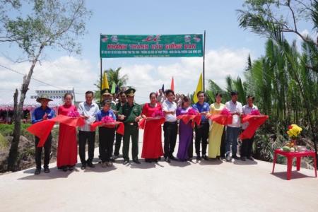 BĐBP Trà Vinh bàn giao cầu nông thôn Giồng Bàn