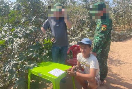 Bắt quả tang đối tượng tàng trữ, vận chuyển trái phép chất ma túy