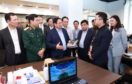 Thủ tướng Chính phủ Phạm Minh Chính: Viettel phải là nòng cốt xây dựng Tổ hợp công nghiệp quốc phòng công nghệ cao