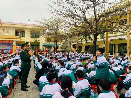Một lòng hướng về đồng bào ở khu vực biên giới