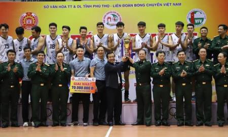 Thể thao Biên phòng tỏa sáng rực rỡ trong nửa đầu mùa giải 2023
