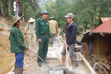Dấu ấn của đại biểu Hội đồng nhân dân mang quân hàm xanh (bài 2)
