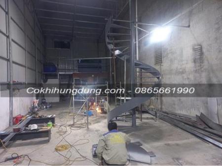 Sản xuất cầu thang xoắn ốc chuyên nghiệp, giá tại xưởng, không qua trung gian