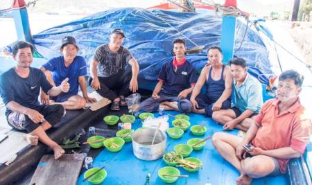 Chuyện về người “nặng nợ” núi sông