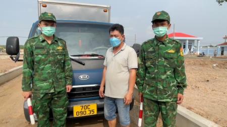 BĐBP Tây Ninh bắt giữ vụ buôn lậu 3 tấn đường cát trên khu vực biên giới