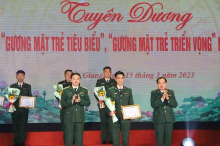 Người cán bộ Biên phòng trẻ tài năng, nhiệt huyết vì cộng đồng