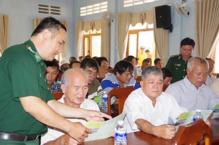 Bình Định: Tuyên truyền chống khai thác hải sản bất hợp pháp