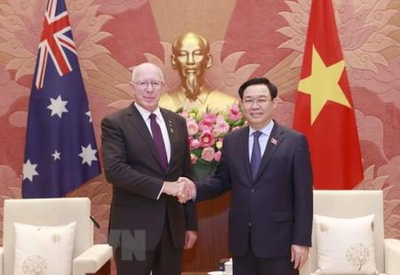 Chủ tịch Quốc hội Vương Đình Huệ hội kiến Toàn quyền Australia