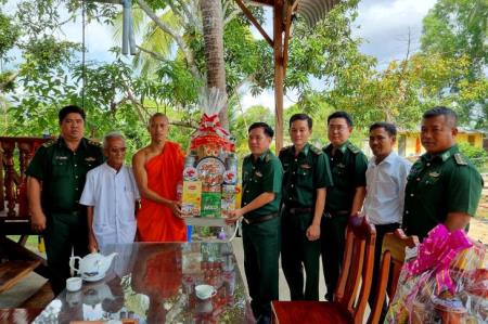 BĐBP tỉnh An Giang chúc Tết cổ truyền Chol Chnam Thmay các điểm chùa dân tộc Khmer