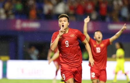 U22 Việt Nam vượt qua vòng bảng SEA Games 32: Mục tiêu hoàn thành nhưng vẫn còn những nỗi lo